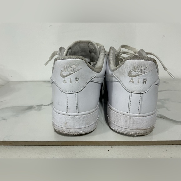 Nike Air Force 1 07 'Triple White US Size 8 CW2288-111 White/White/White - Picture 4 of 7